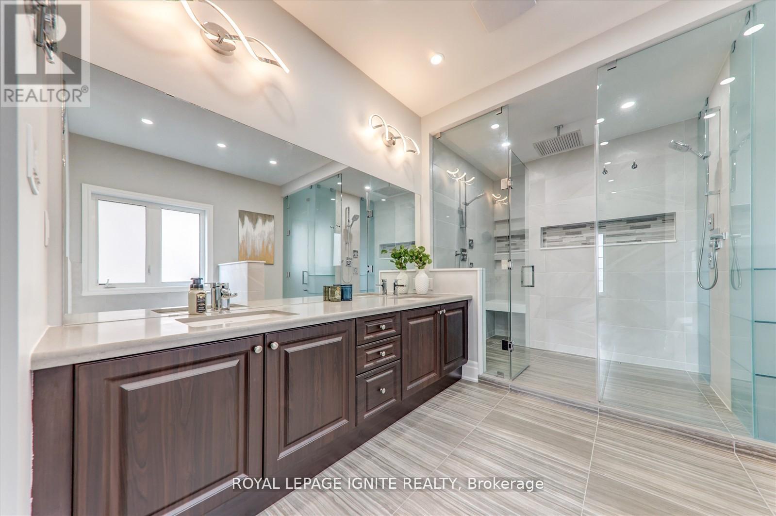 Photo 19 of 12 Warton Court, Markham ON