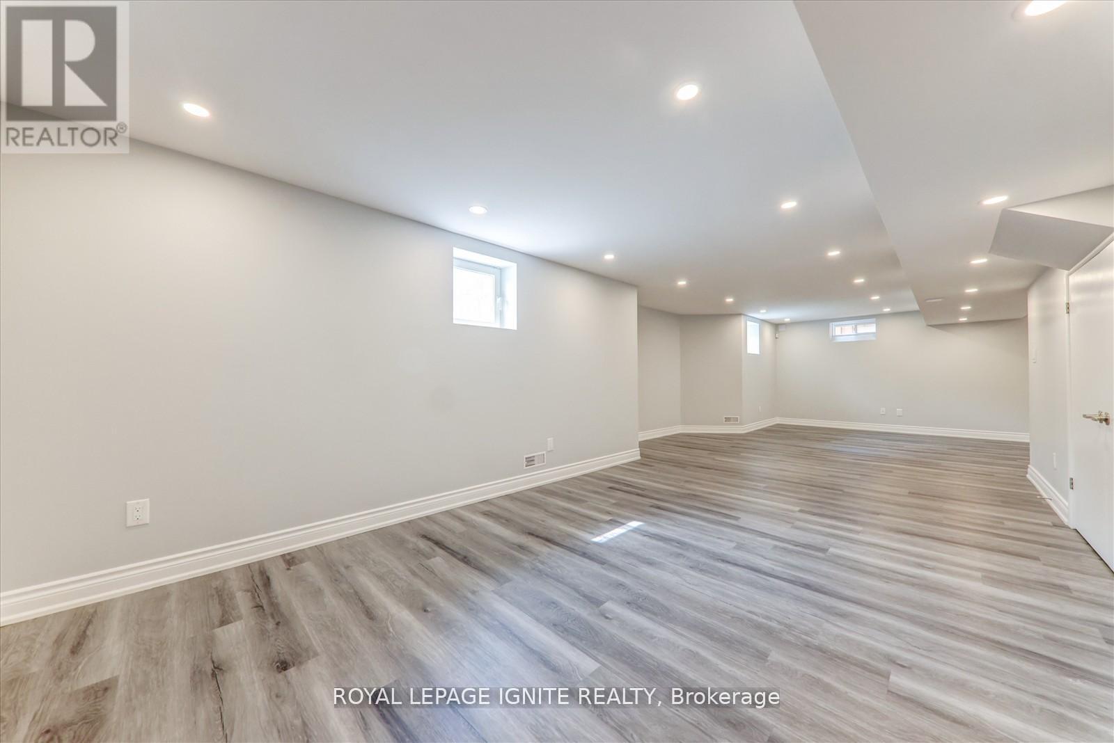 Photo 25 of 12 Warton Court, Markham ON