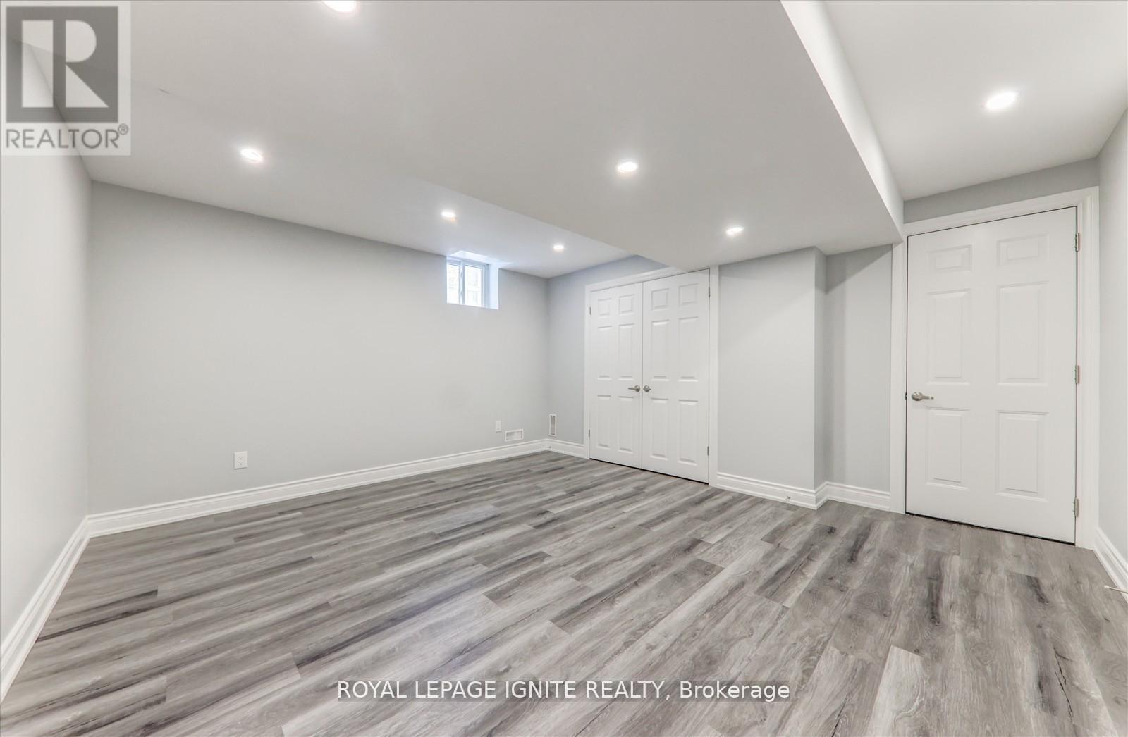 Photo 48 of 12 Warton Court, Markham ON