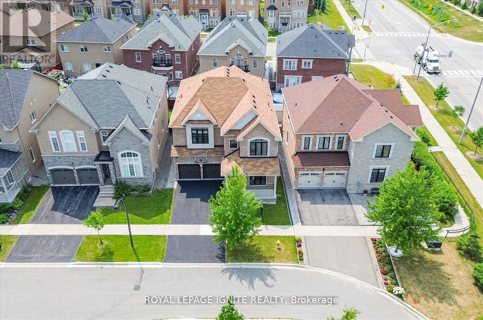 Photo 40 of 12 Warton Court, Markham ON