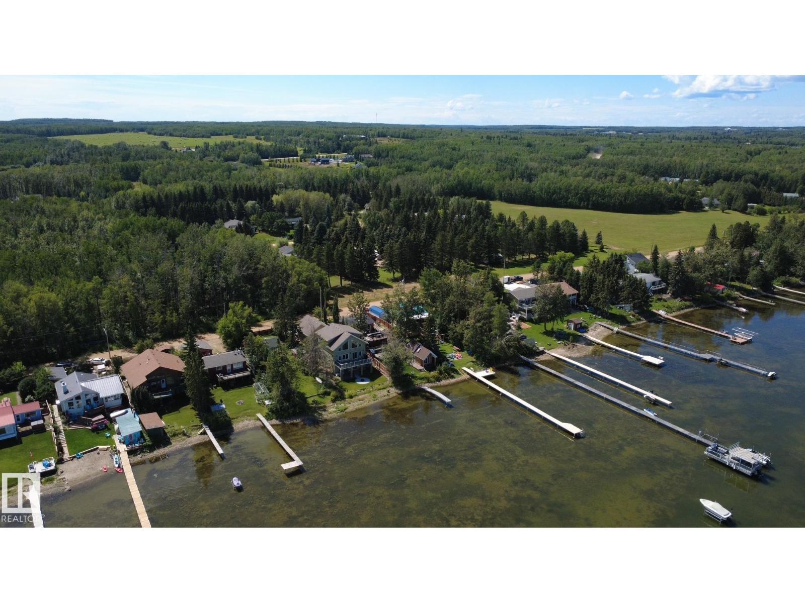 Photo 20 of 8 Lake Av, Rural Wetaskiwin County AB
