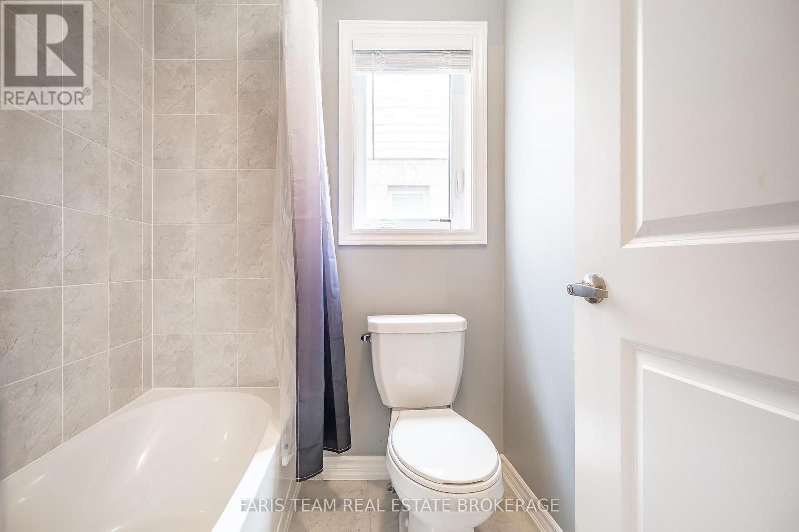 Photo 20 of 1464 Farrow Crescent, Innisfil ON