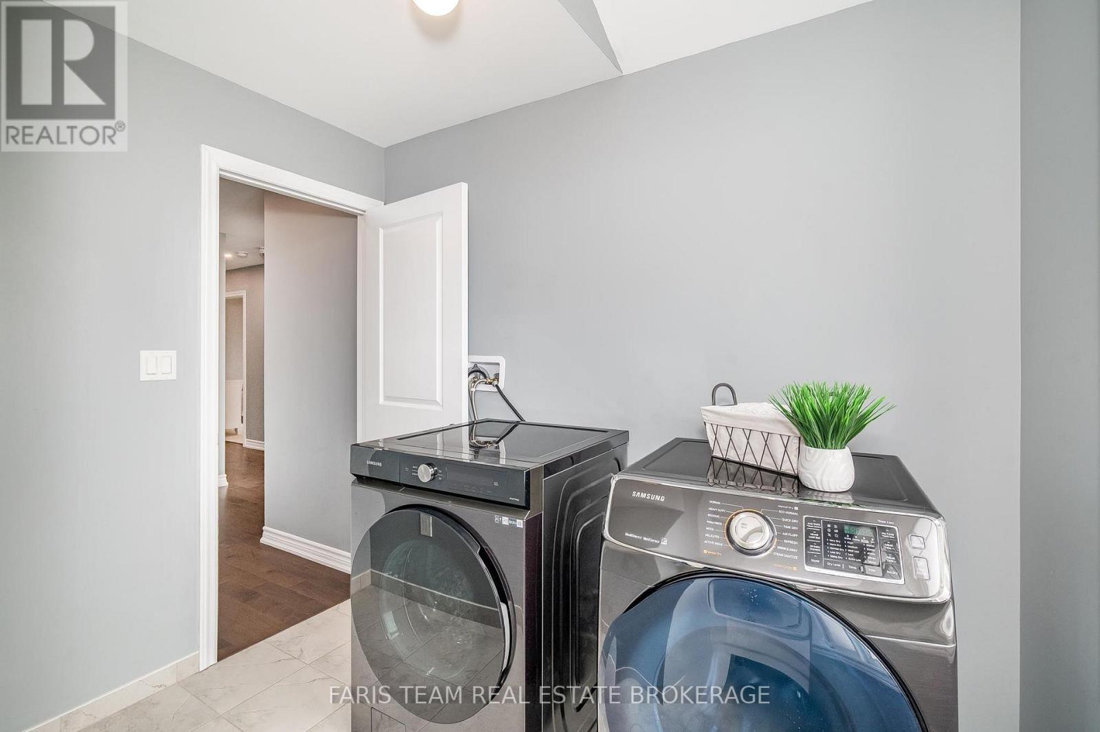 Photo 28 of 1464 Farrow Crescent, Innisfil ON