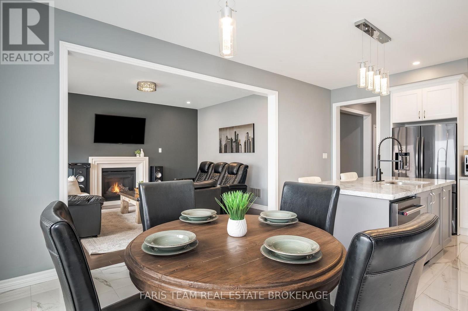 Photo 7 of 1464 Farrow Crescent, Innisfil ON