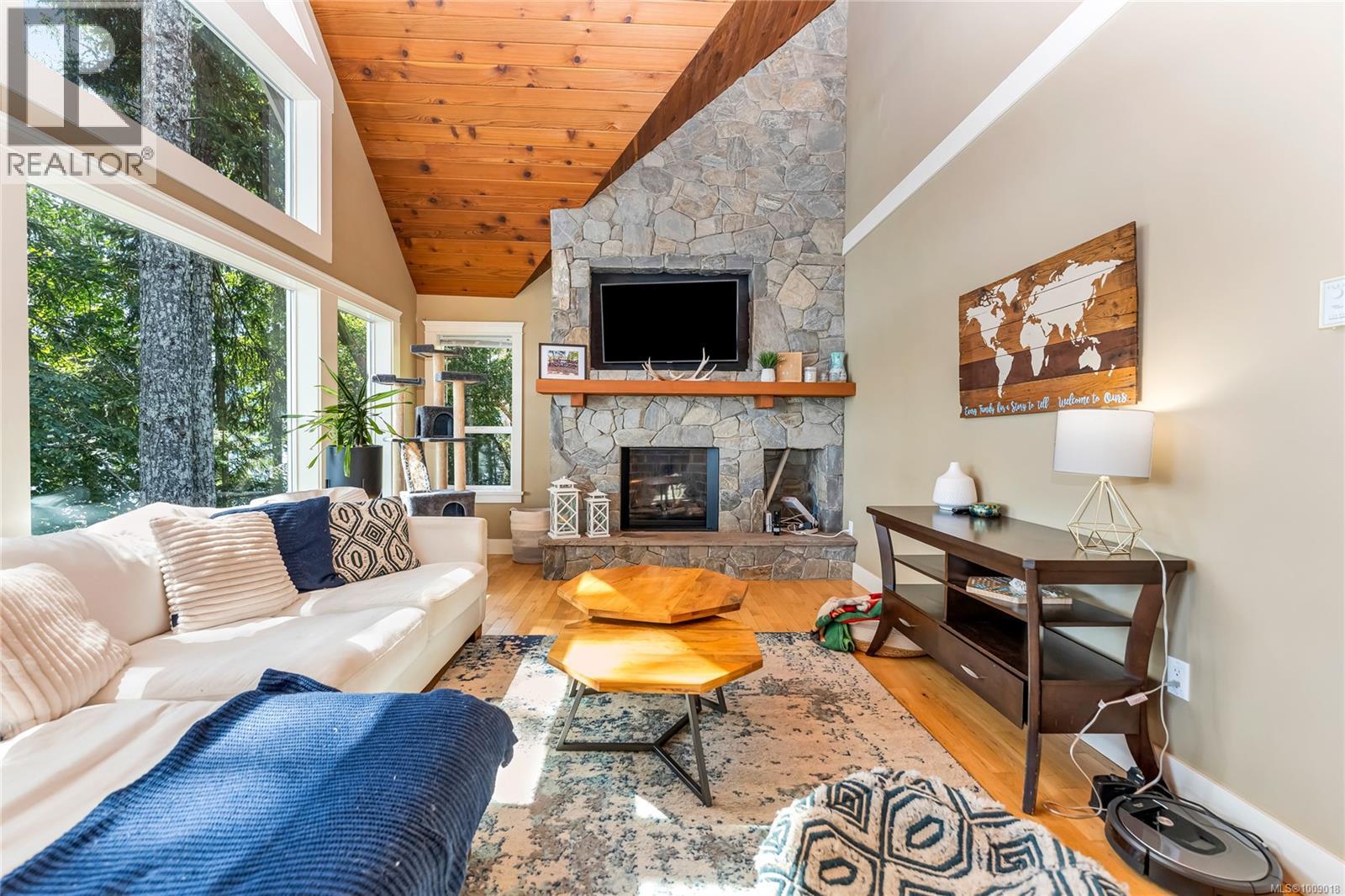 9724 Marble Bay Rd, Lake Cowichan