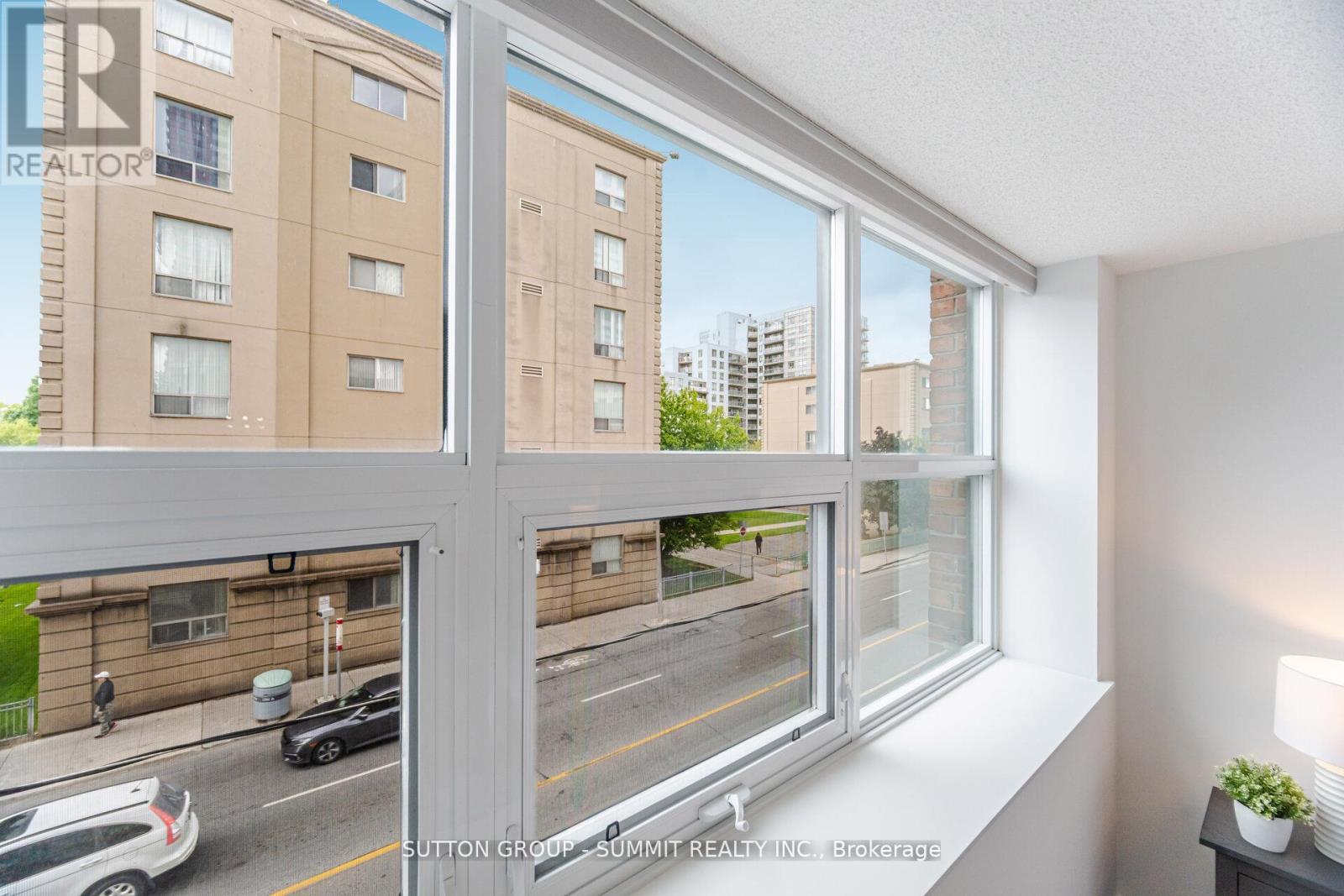 Photo 24 of 311 1410 Dupont Street, Toronto ON