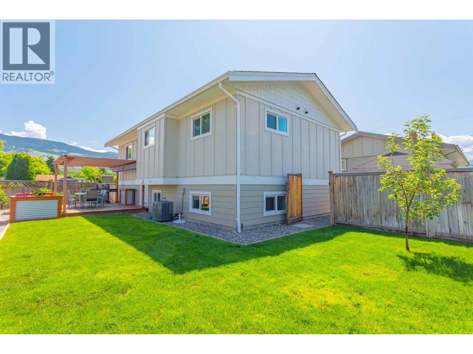  384 Hardie Road, Kelowna