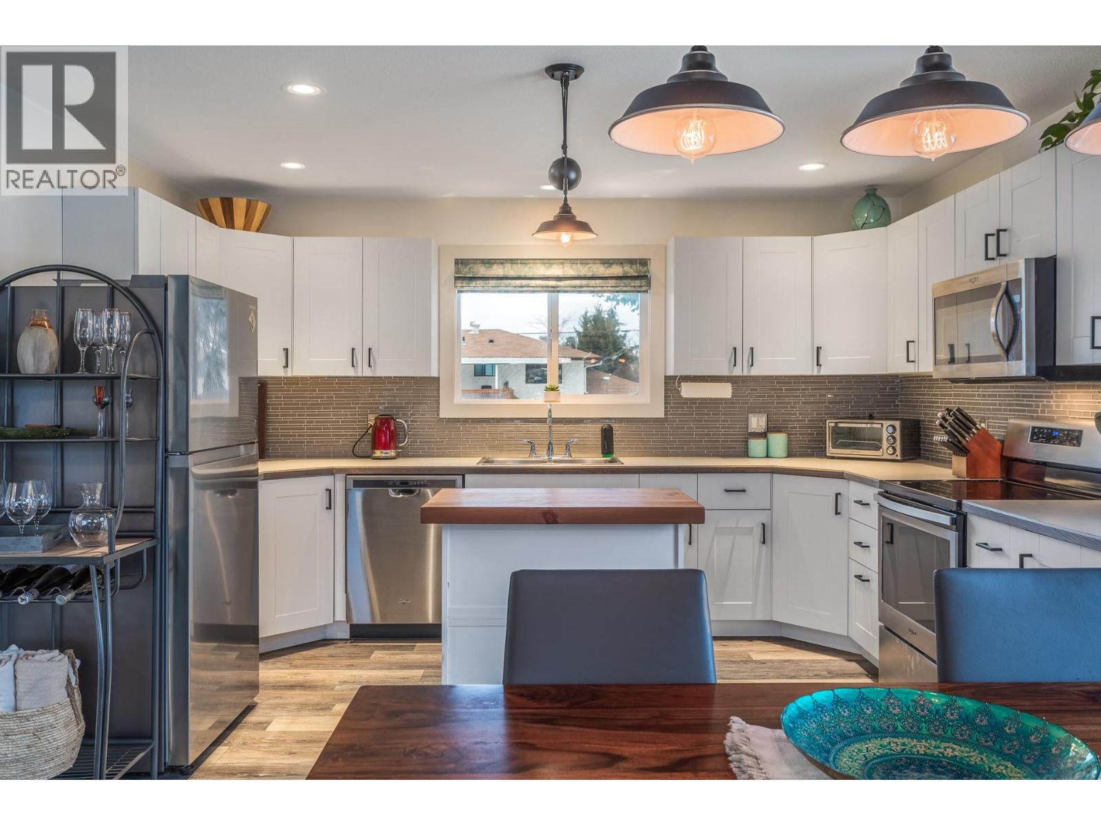  384 Hardie Road, Kelowna