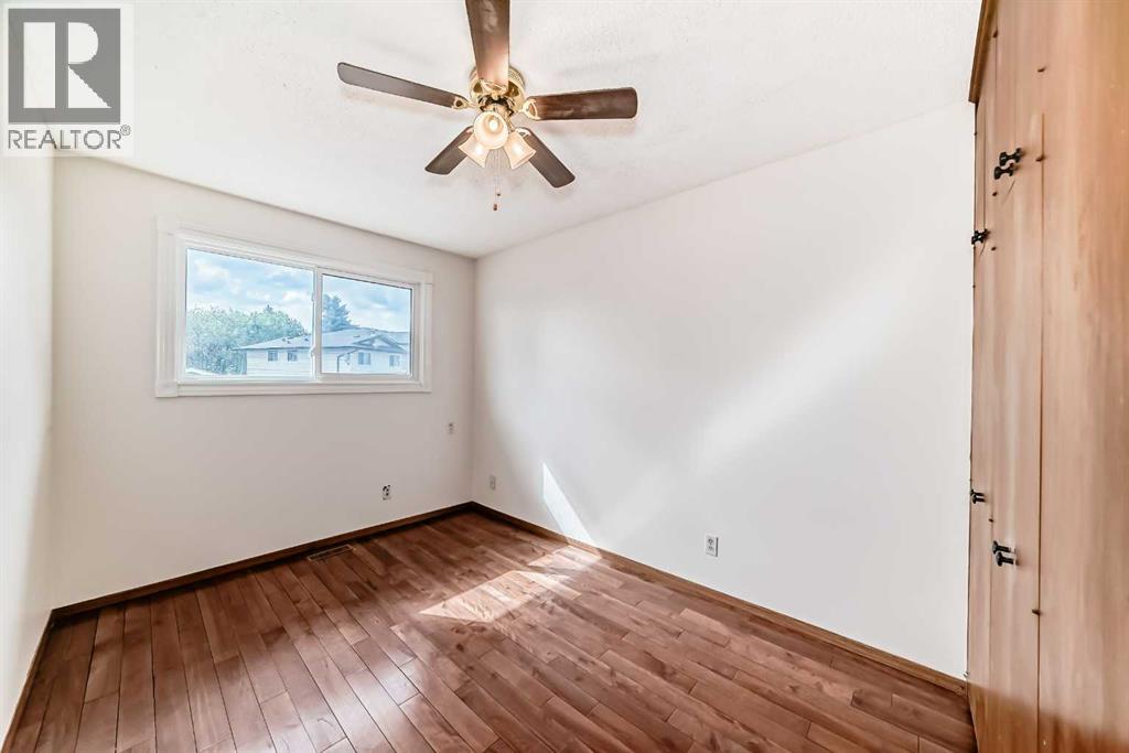 Single Family House Bi-level for Sale in  Whitlock Place NE Whitehorn Calgary 