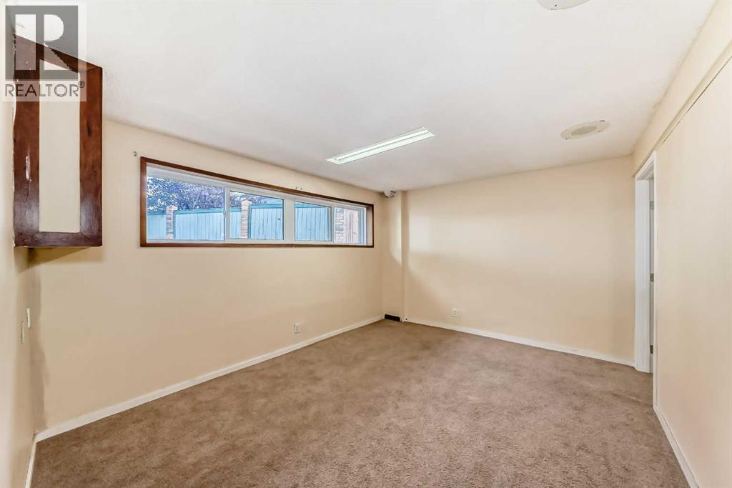Single Family House Bi-level for Sale in  Whitlock Place NE Whitehorn Calgary 