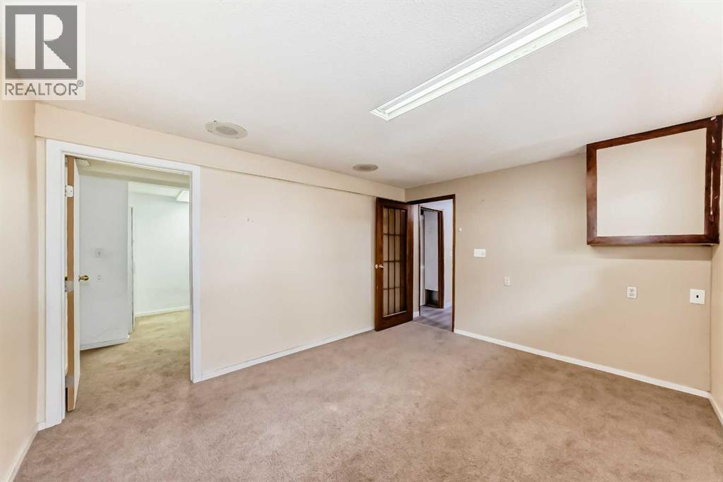 Single Family House Bi-level for Sale in  Whitlock Place NE Whitehorn Calgary 