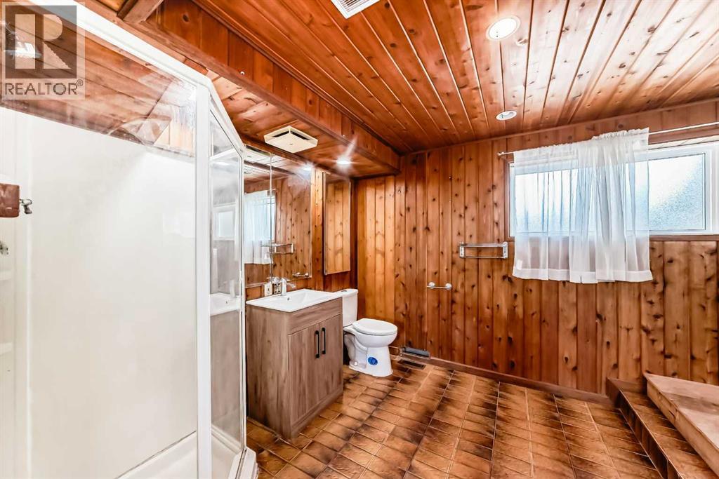 Single Family House Bi-level for Sale in  Whitlock Place NE Whitehorn Calgary 