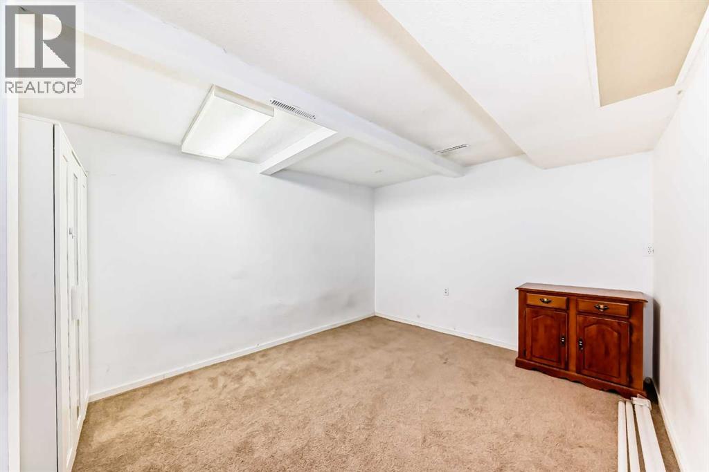 Single Family House Bi-level for Sale in  Whitlock Place NE Whitehorn Calgary 