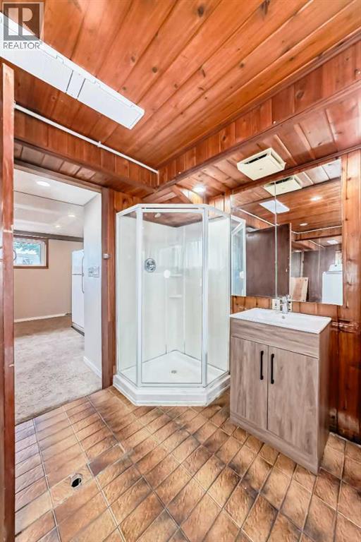 Single Family House Bi-level for Sale in  Whitlock Place NE Whitehorn Calgary 
