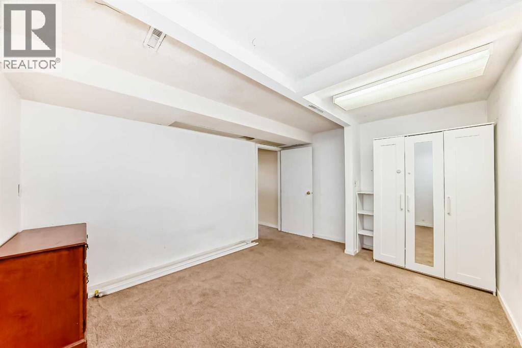 Single Family House Bi-level for Sale in  Whitlock Place NE Whitehorn Calgary 