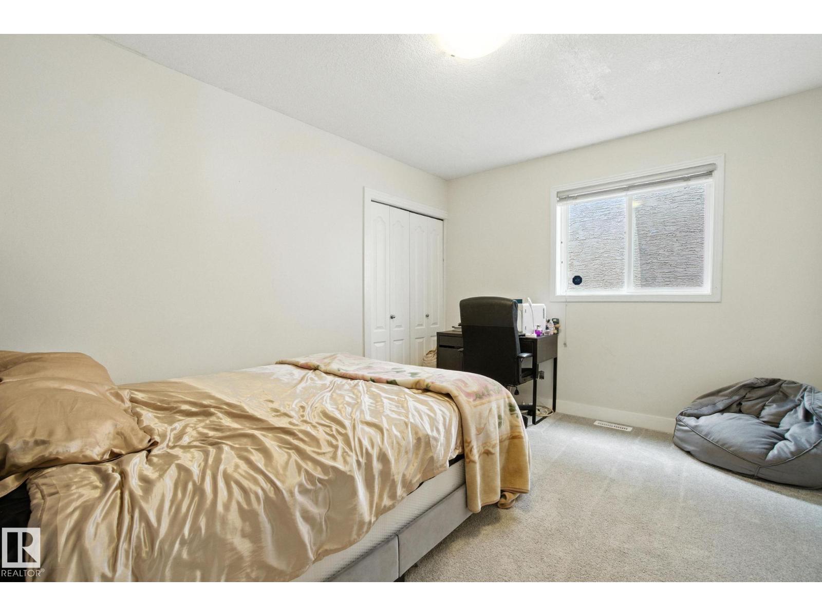 Photo 23 of 3451 29 St Nw Nw, Edmonton AB