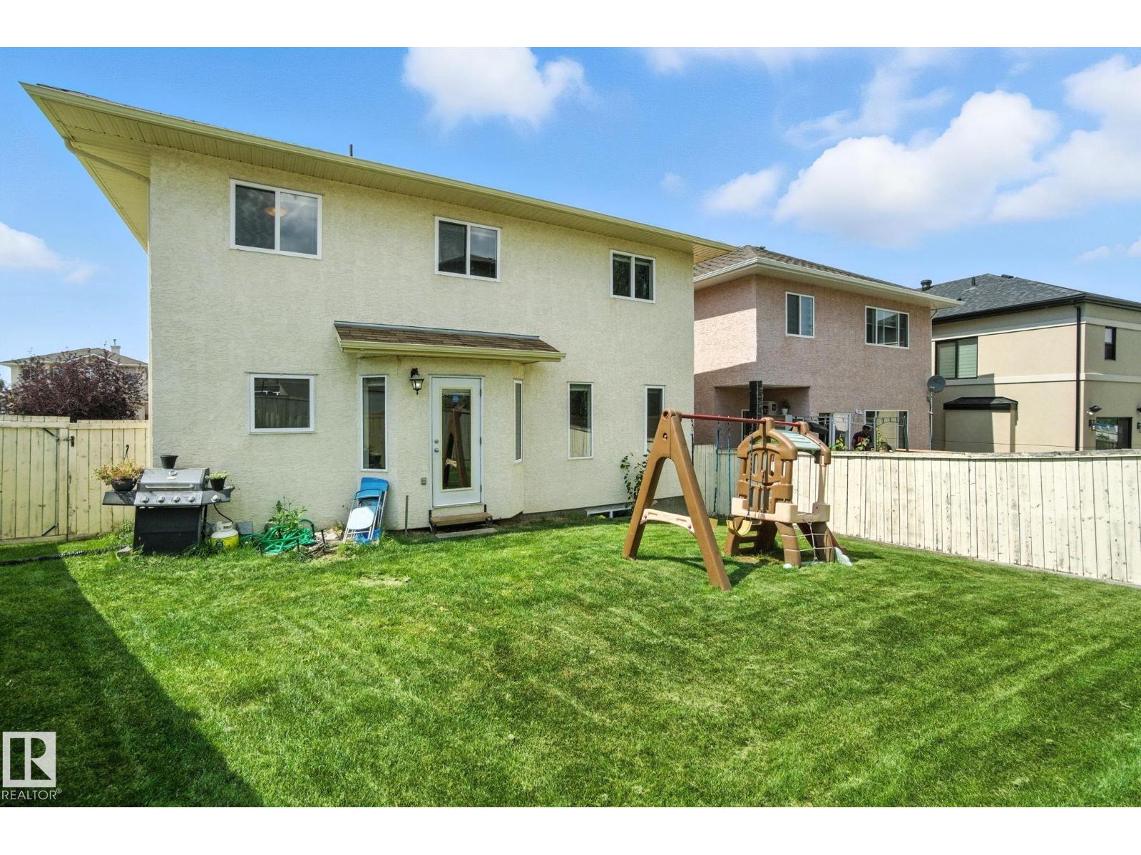 Photo 24 of 3451 29 St Nw Nw, Edmonton AB