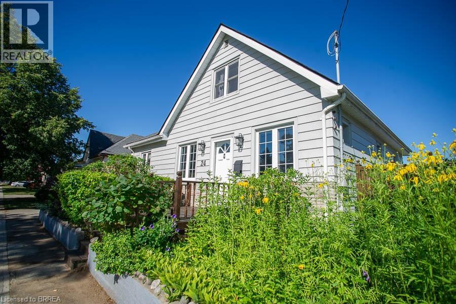 Photo 25 of 24 Hill Avenue, Brantford ON