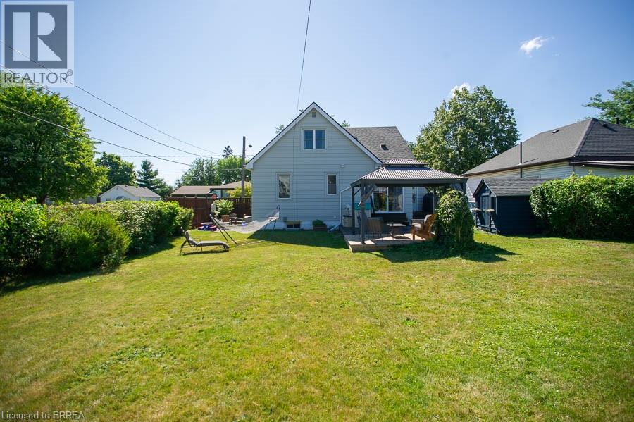 Photo 33 of 24 Hill Avenue, Brantford ON