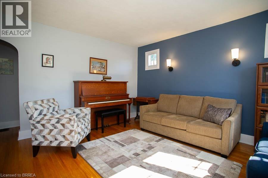 Photo 27 of 24 Hill Avenue, Brantford ON