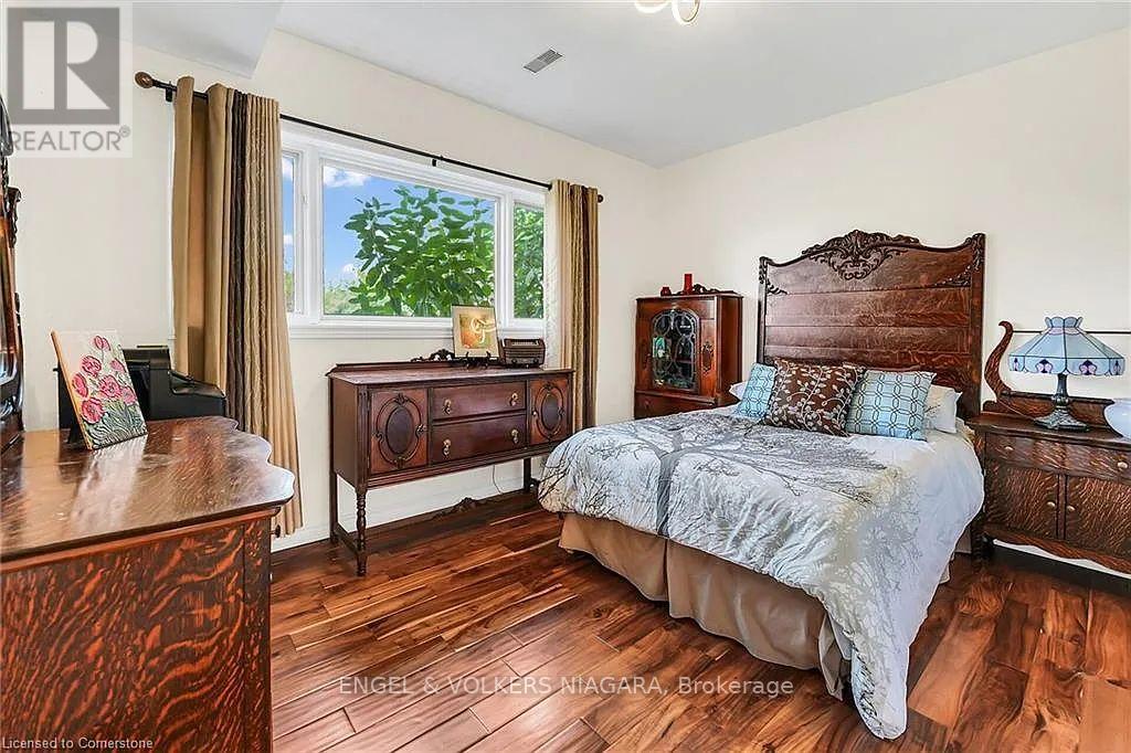 Photo 2 of 335 Moores Road, Haldimand ON