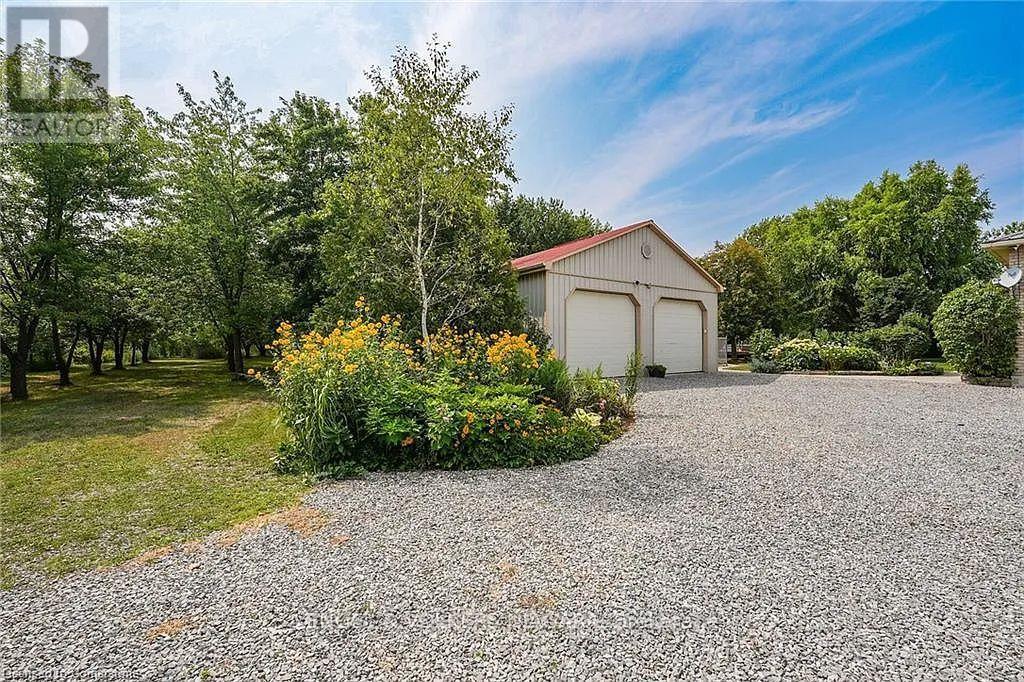 Photo 38 of 335 Moores Road, Haldimand ON