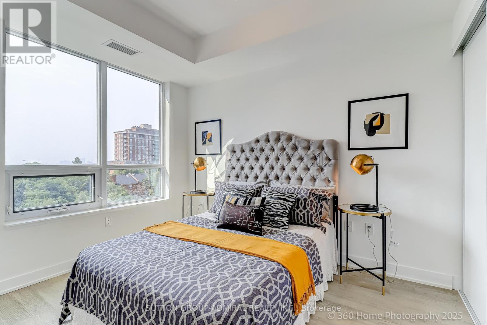 Photo 9 of 610 2 Teagarden Court, Toronto ON