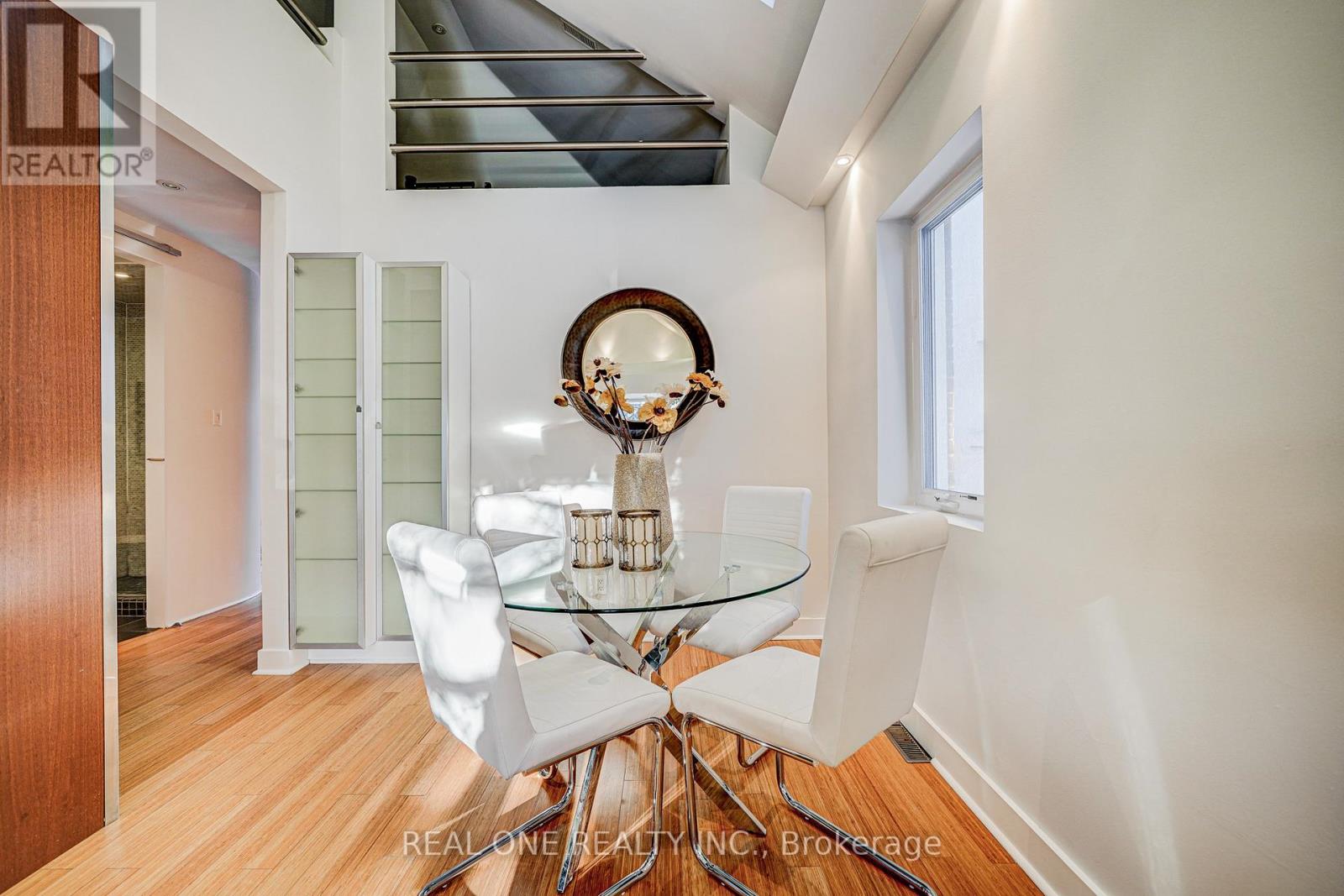 Photo 5 of 167 Randolph Road, Toronto ON