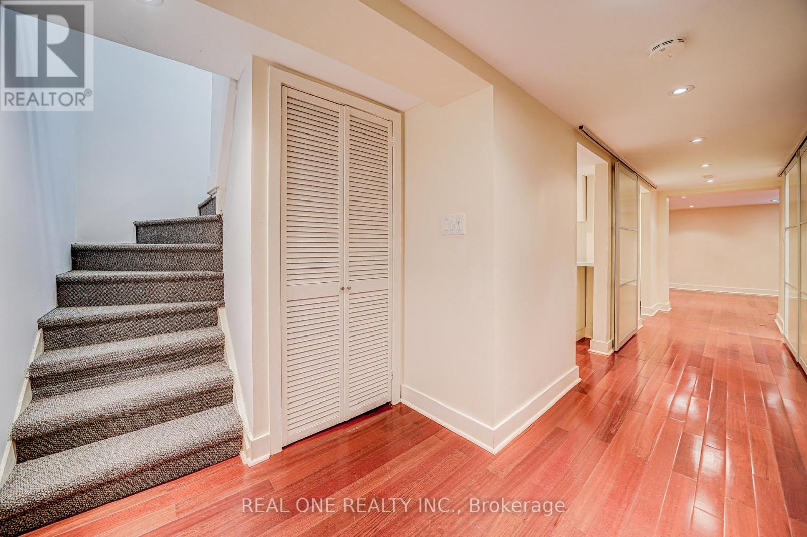 Photo 35 of 167 Randolph Road, Toronto ON