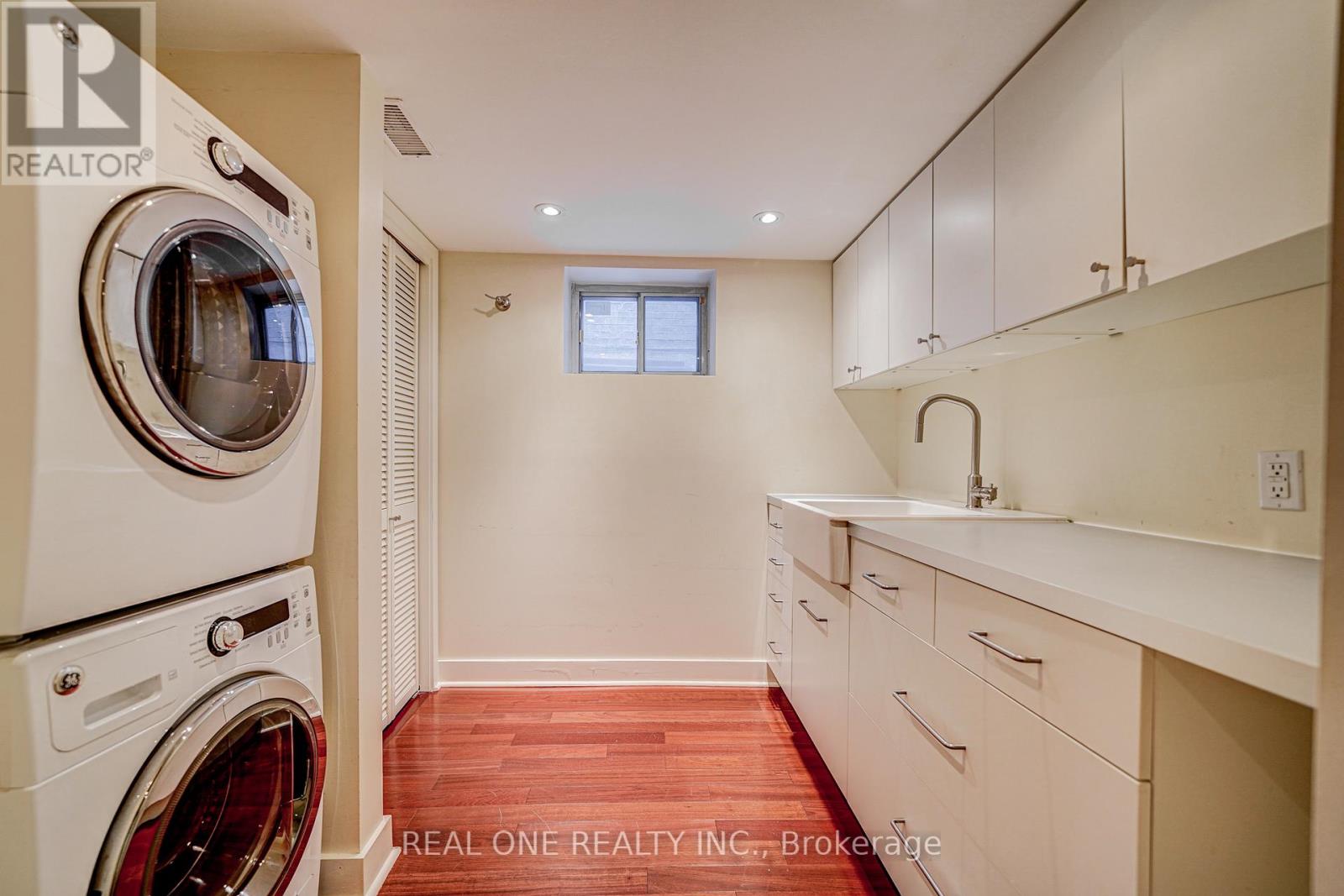 Photo 8 of 167 Randolph Road, Toronto ON