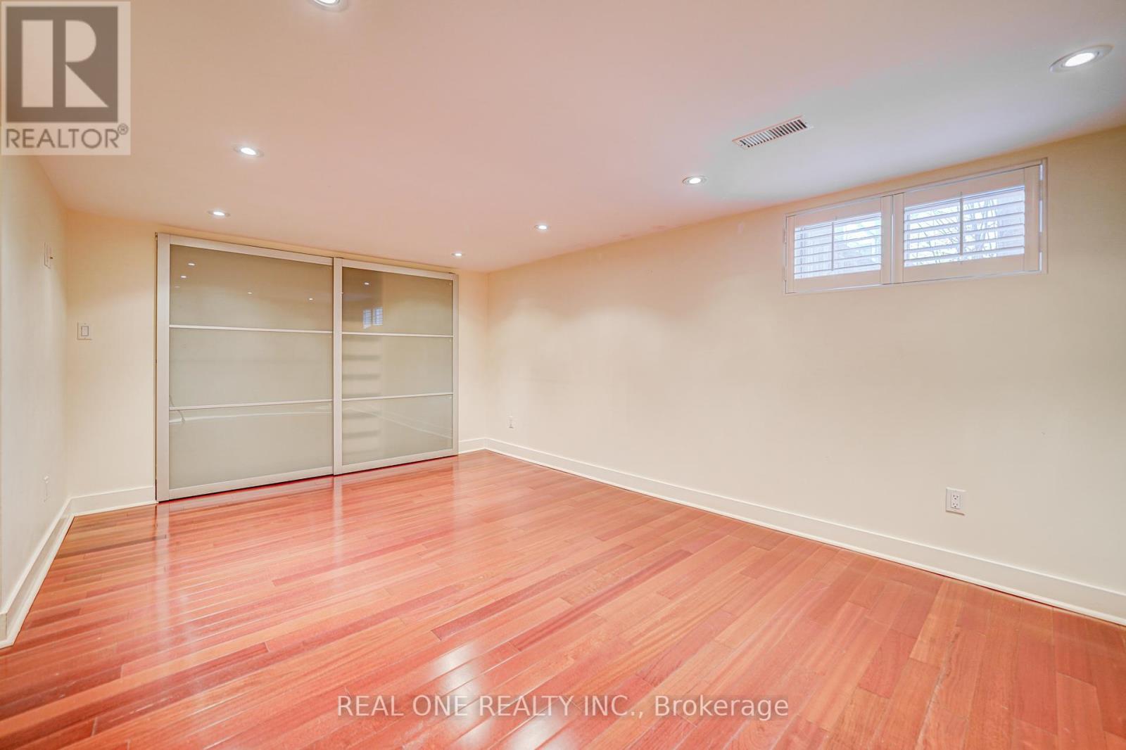 Photo 17 of 167 Randolph Road, Toronto ON