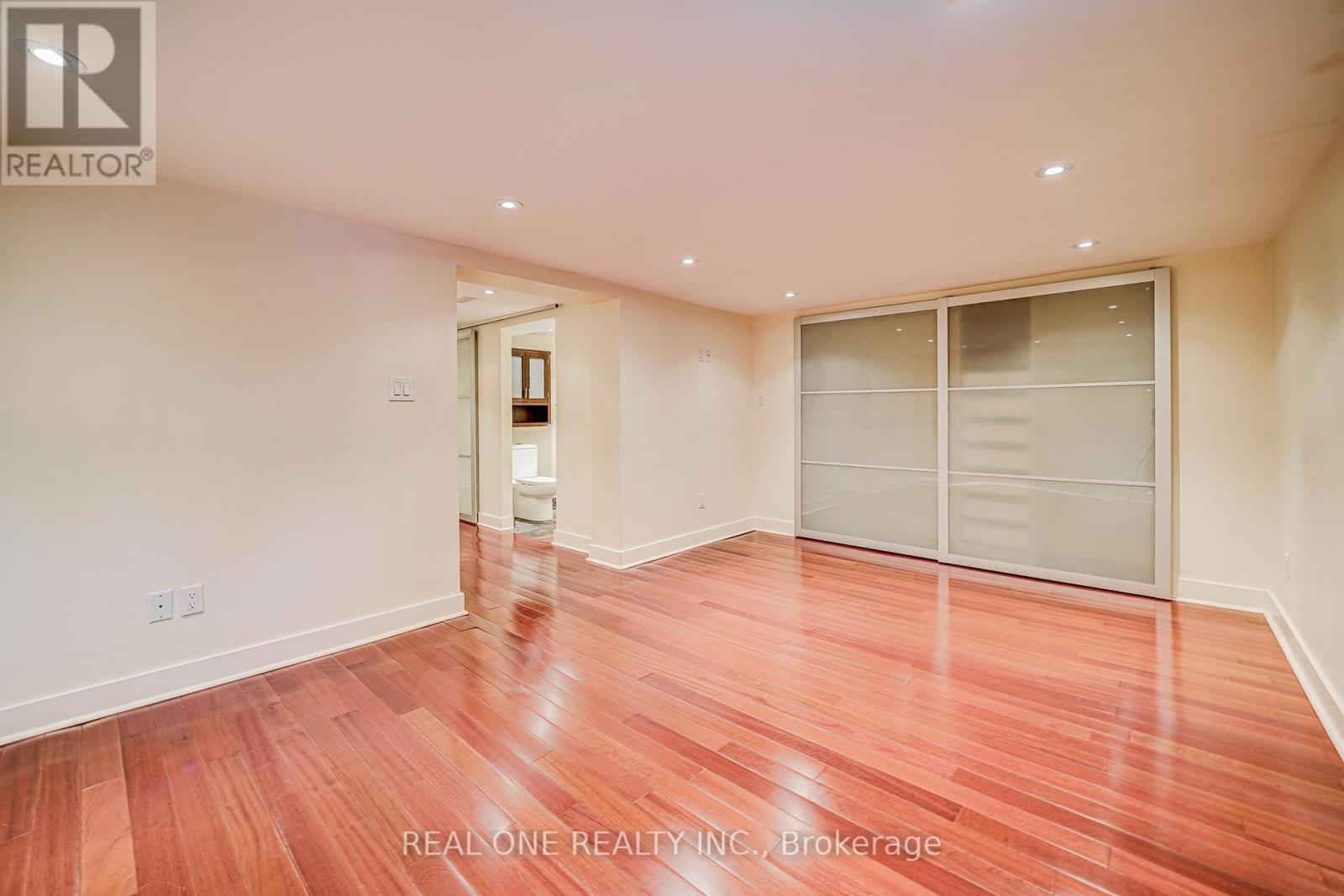 Photo 13 of 167 Randolph Road, Toronto ON