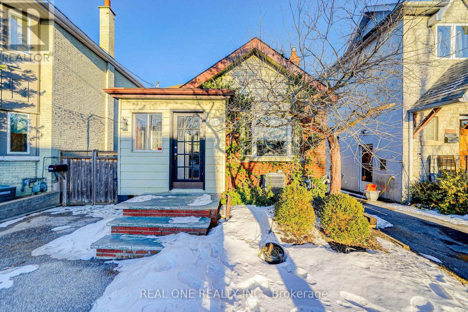 Photo 18 of 167 Randolph Road, Toronto ON