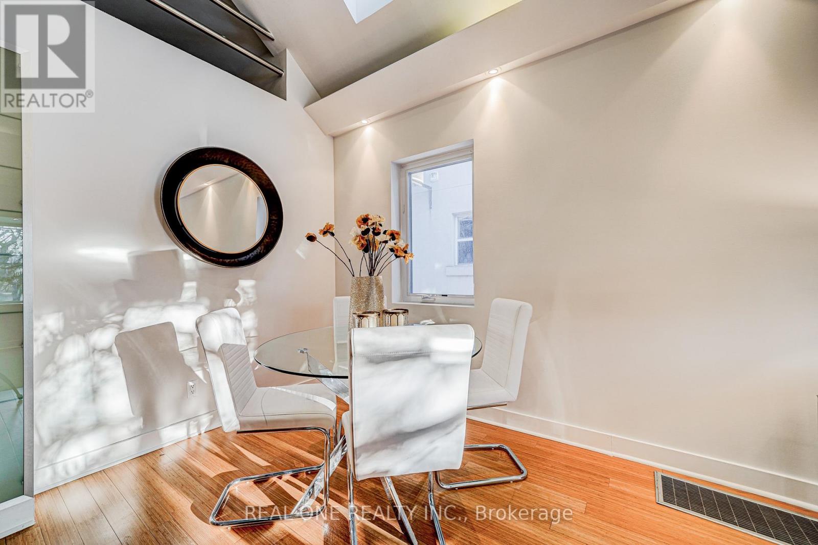 Photo 20 of 167 Randolph Road, Toronto ON