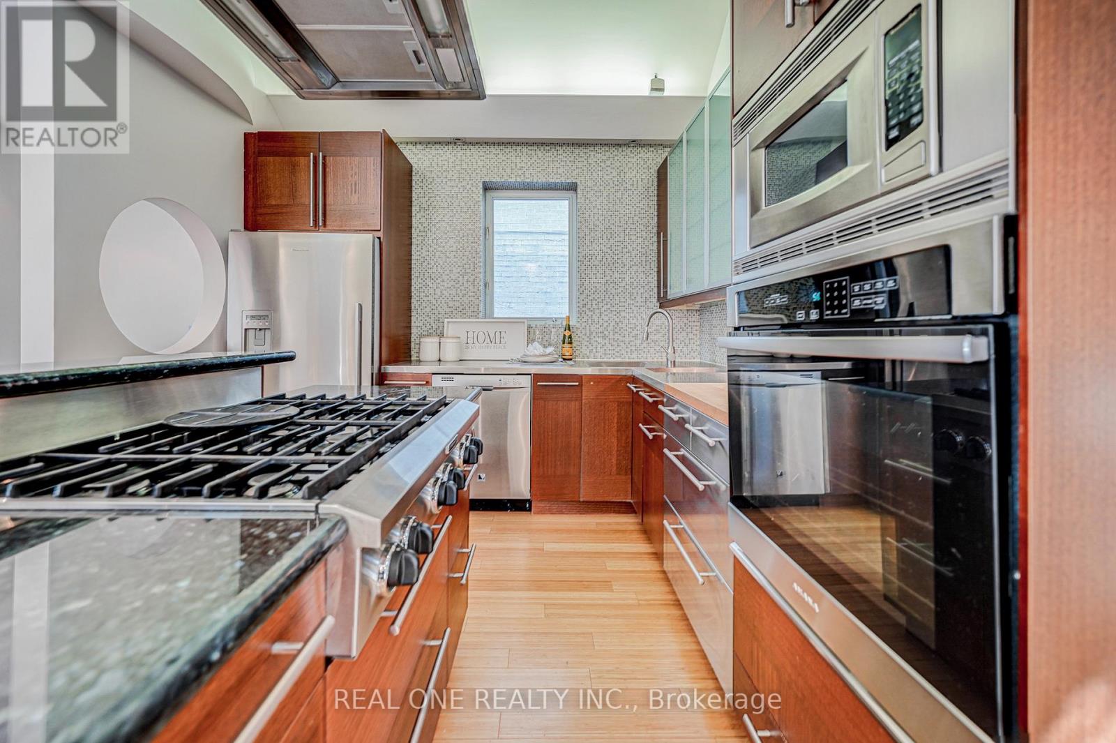 Photo 24 of 167 Randolph Road, Toronto ON