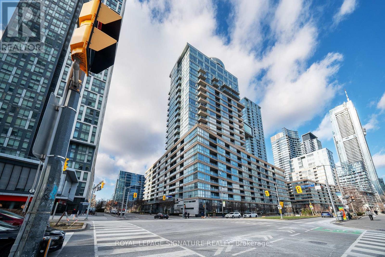 Photo 3 of 655 151 Dan Leckie Way, Toronto ON