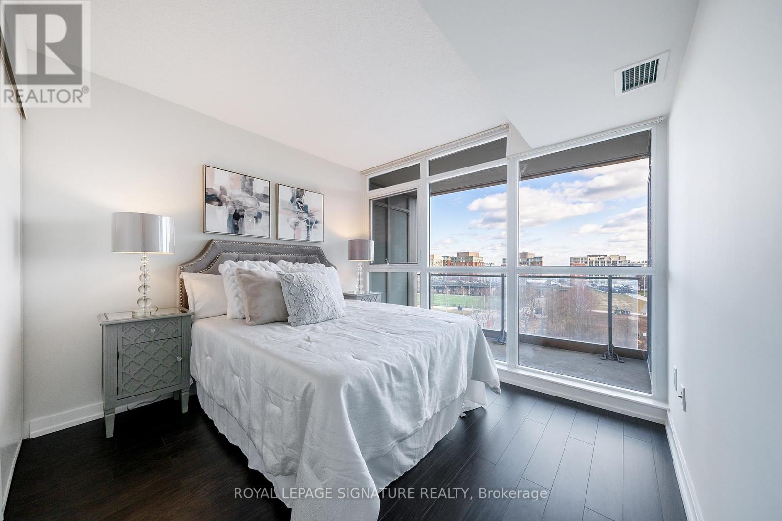 Photo 16 of 655 151 Dan Leckie Way, Toronto ON