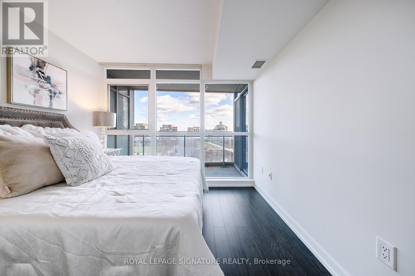 Photo 20 of 655 151 Dan Leckie Way, Toronto ON