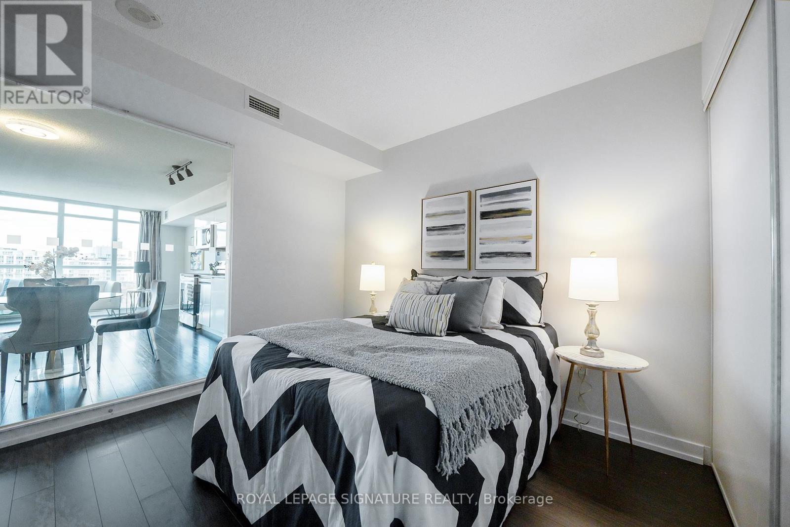 Photo 13 of 655 151 Dan Leckie Way, Toronto ON