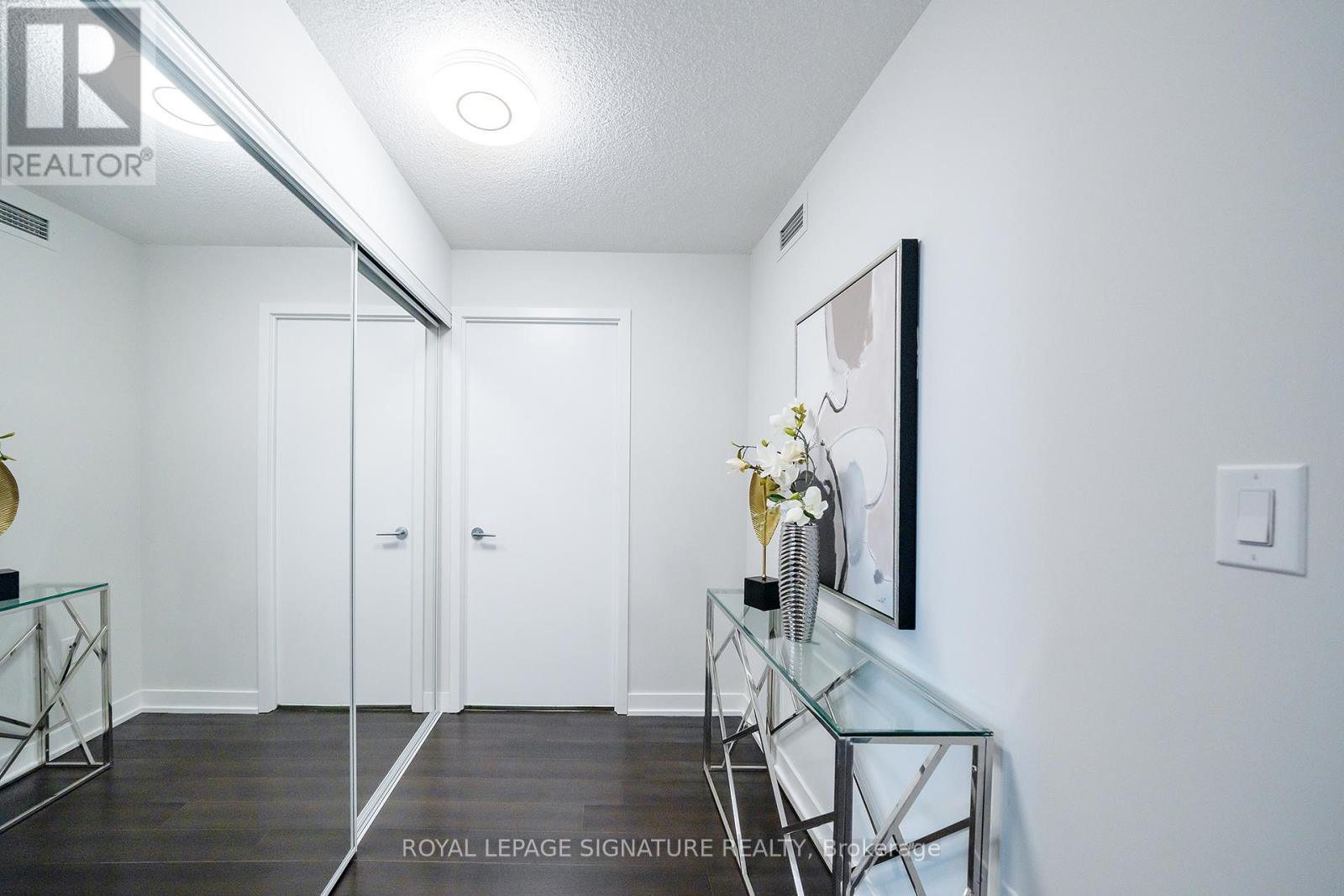 Photo 2 of 655 151 Dan Leckie Way, Toronto ON