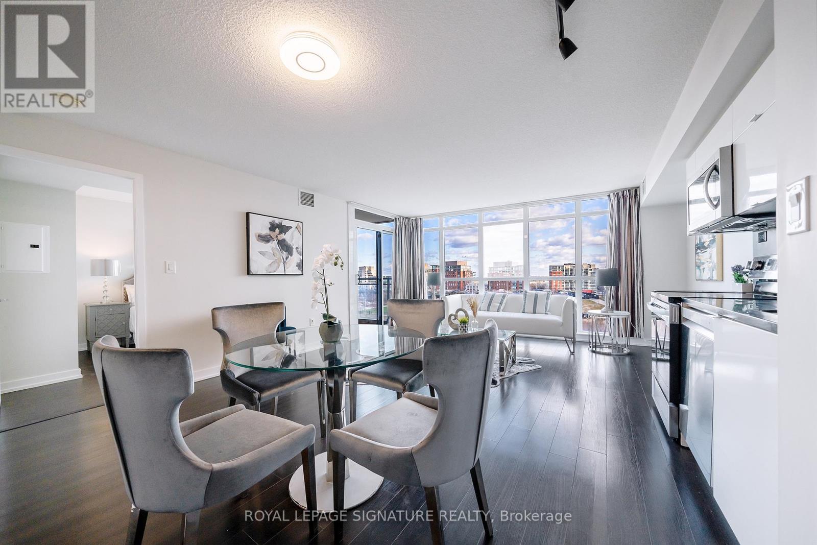 Photo 17 of 655 151 Dan Leckie Way, Toronto ON