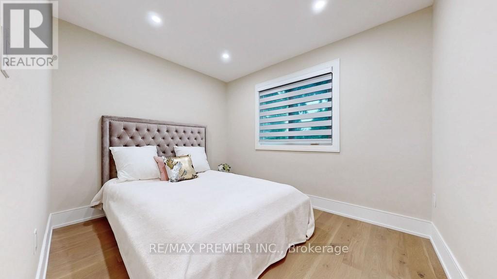 Photo 19 of 270 Brighton Avenue, Toronto ON