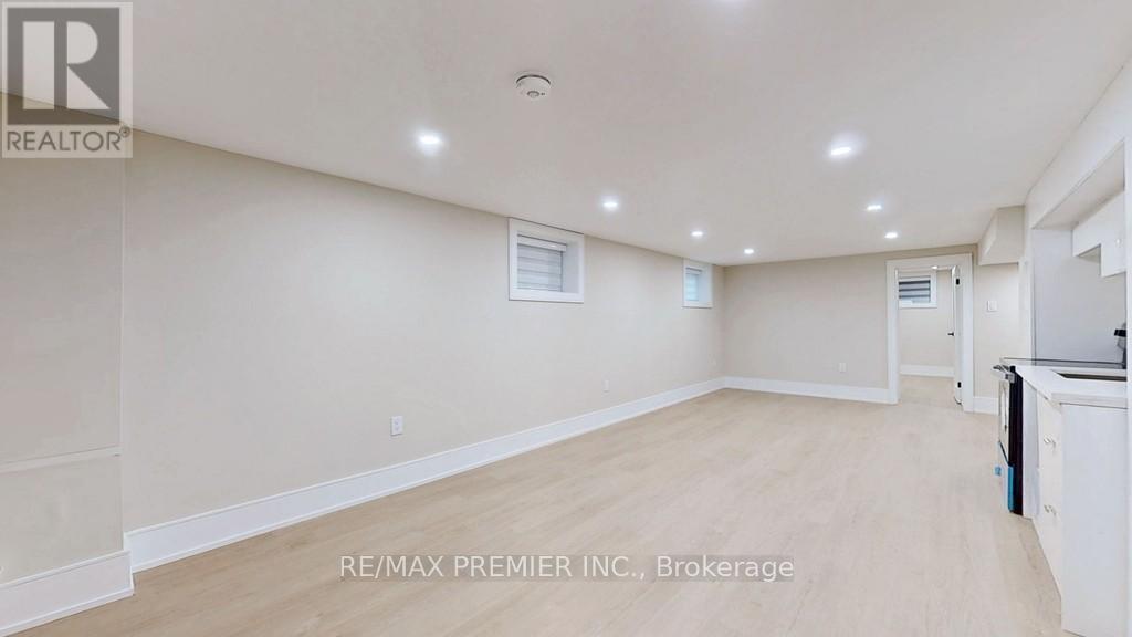 Photo 11 of 270 Brighton Avenue, Toronto ON