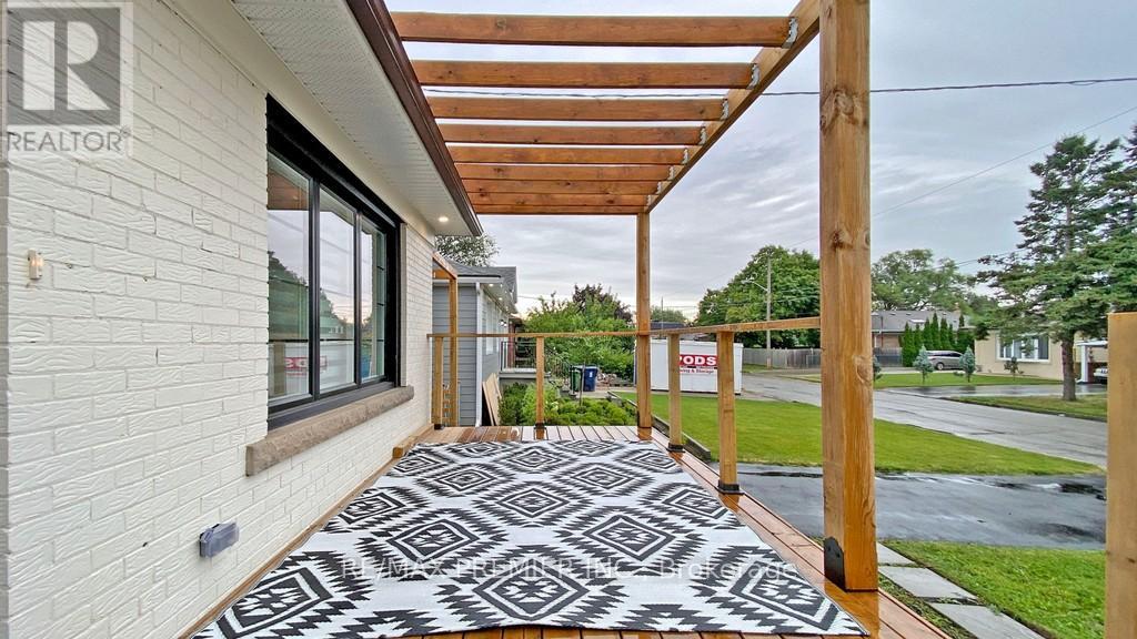 Photo 8 of 270 Brighton Avenue, Toronto ON