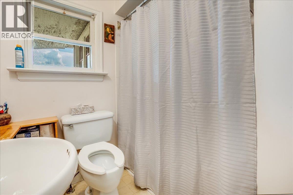 602 5th Street, Castlegar