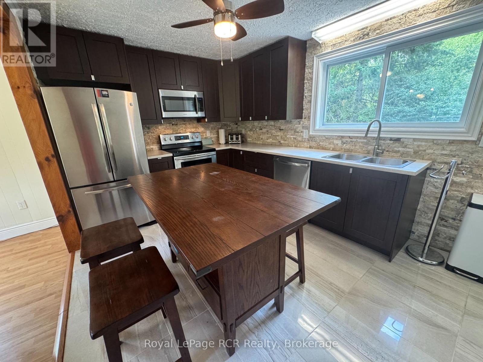 Photo 5 of 158 Osprey Heights, Grey Highlands ON