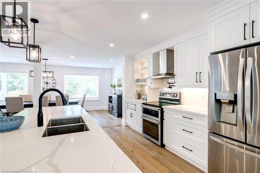 Photo 34 of 5199 Broughton Crescent, Burlington ON