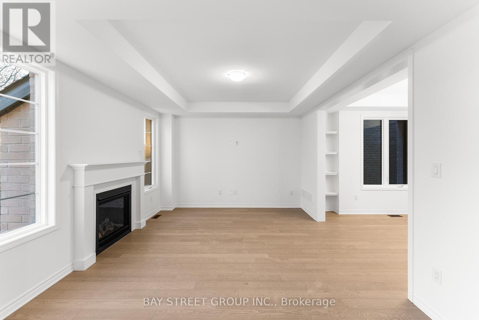 Photo 7 of 3316 Marchington Square, Pickering ON