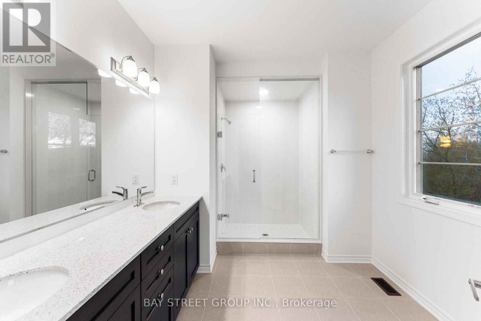 Photo 18 of 3316 Marchington Square, Pickering ON