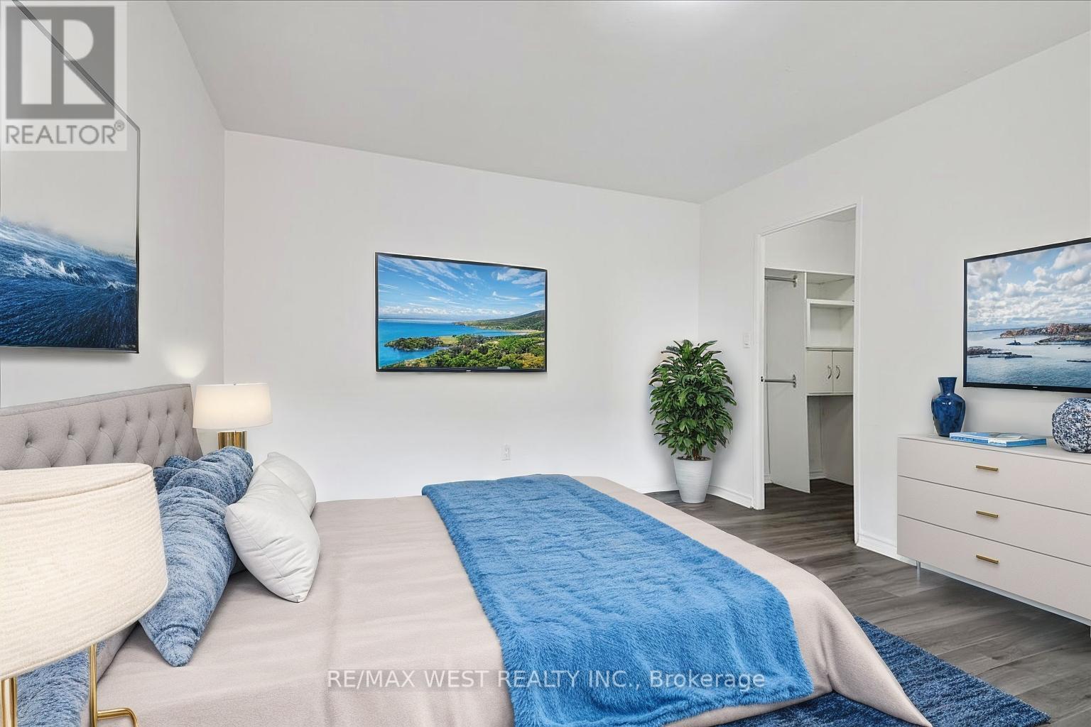 Photo 11 of 1514 5 Massey Square, Toronto ON